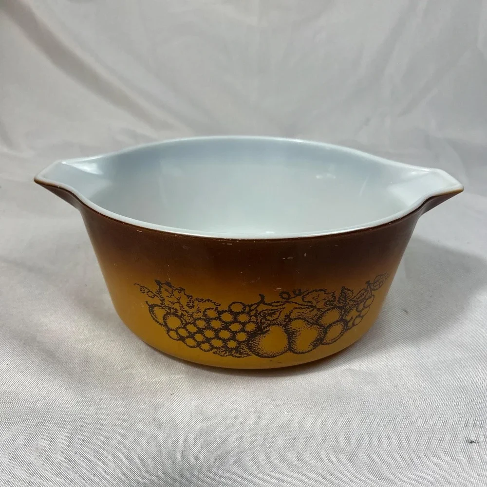 Pyrex 475-B Old Orchard 2.5 Qt Cinderella Casserole Bowl No Lid Brown Fruit VTG